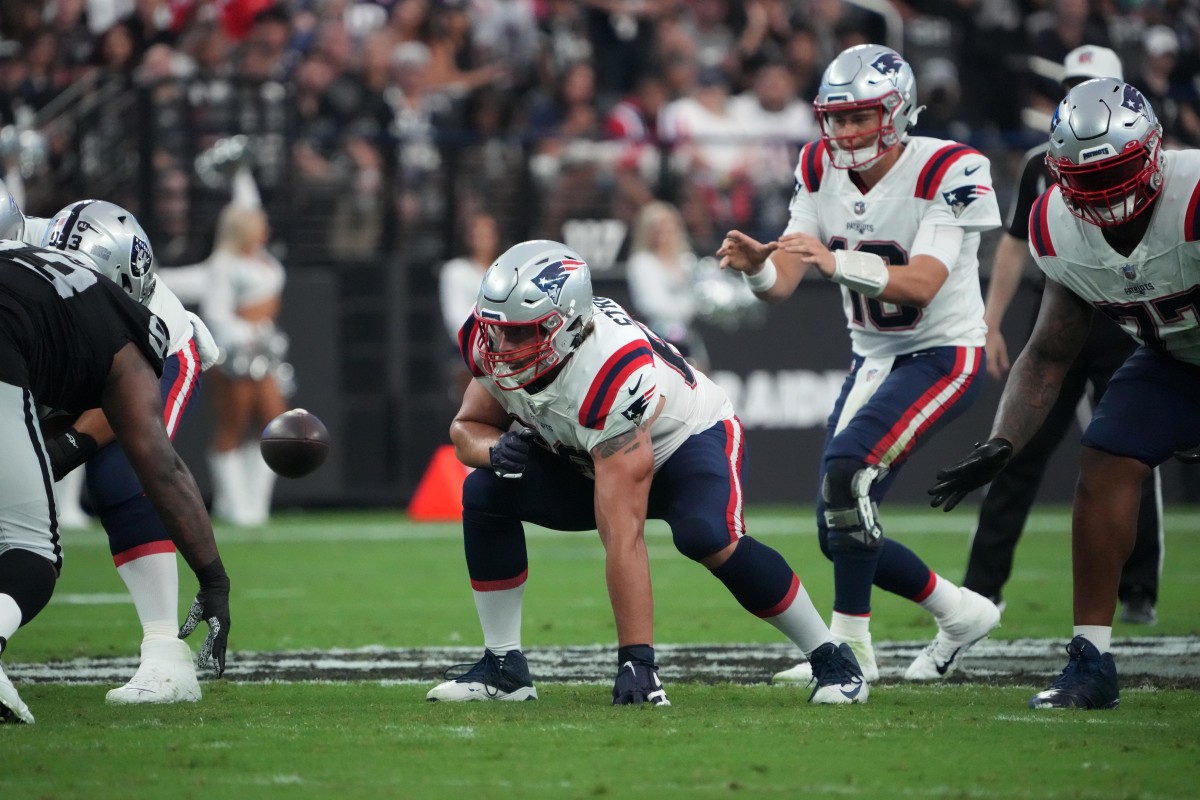Patriots QB Mac Jones (10)